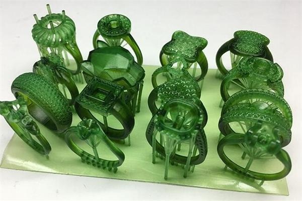 La primera tecnología de impresión 3D comercializada más temprano